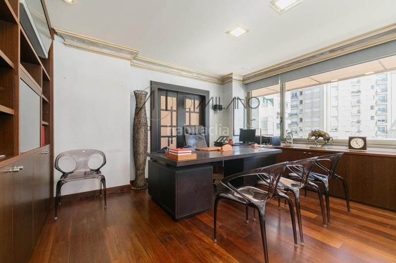 Foto c3e999d8-dd8b-49de-a151-c0ee2269fca8. Rent office space with heating parking in Plaza España - Corte Inglés Vigo