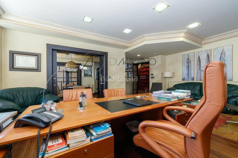 Foto d1bfb8ee-ff7e-42d6-97b8-6eb6a277c331. Rent office space with heating parking in Plaza España - Corte Inglés Vigo