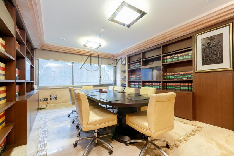 Foto d32ade7a-6660-49e7-b1f4-d5ee1eb306a4. Rent office space with heating parking in Plaza España - Corte Inglés Vigo