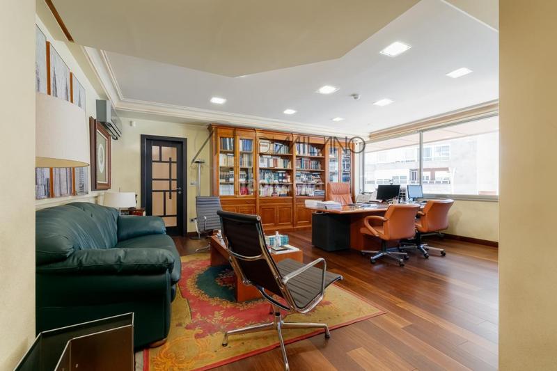 Foto 221f5ba5-6578-4209-91dd-f205374a8029. Alquiler oficina en Plaza España - Corte Inglés Vigo