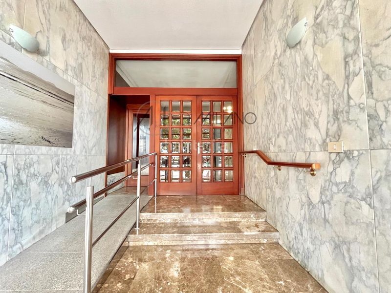 Foto 0d453d14-85e7-4991-884b-deba9c3f13be. Flat with heating parking in Centro - Areal Vigo