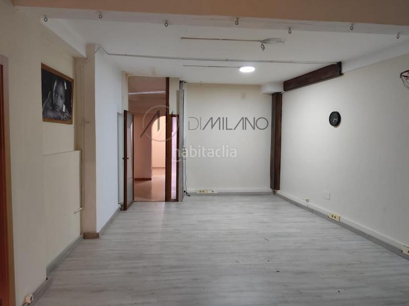 Foto 25fe9c38-70ca-4454-9ca4-654a43ba17e3. Rent office space in travesía de Vigo - san xoán Vigo