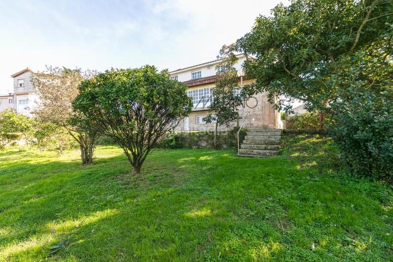 Foto 1df25fe9-1426-41c7-9dfb-2de56b242445. Chalet en Navia Vigo