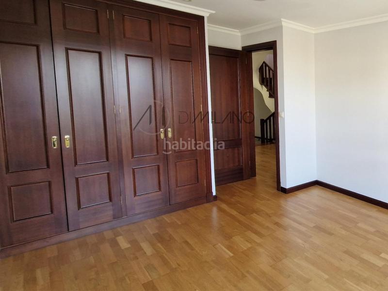 Foto 2e5f1aee-e770-4e62-82ae-e7e05376593c. Casa a schiera con riscaldamento parcheggio in Sardoma - Castrelos Vigo