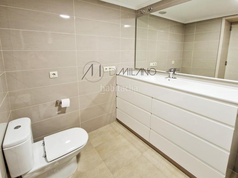 Foto 501c0b6a-2cee-4b1a-8450-98a03f242d45. Semi detached house with heating parking in Sardoma - Castrelos Vigo