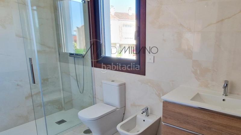 Foto 69b1f65b-88ac-4564-8117-1e4b009830f7. Chalet con riscaldamento parcheggio in Baiona