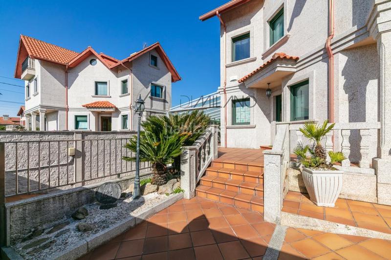 Foto 022e11f2-1bfe-43c8-b687-22e2d1007c87. Chalet en Alcabre Vigo
