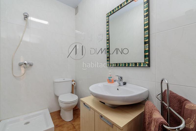 Foto 167bbd3f-9091-496f-b279-c7e9f81991a6. Chalet en Alcabre Vigo