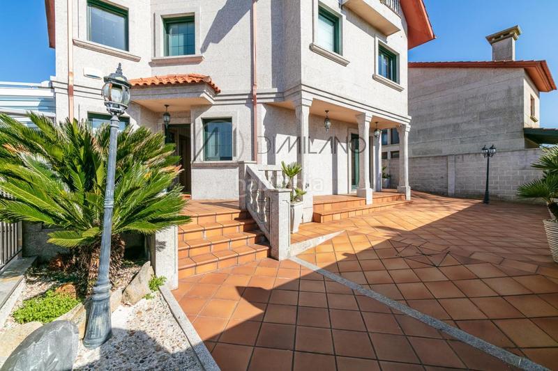 Foto 9de6ec85-559f-4787-8356-08bf7e3968d6. Chalet en Alcabre Vigo