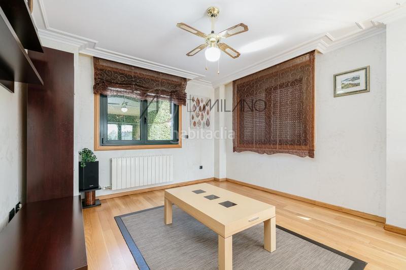 Foto bddb213f-d01b-4070-afe6-729f6eceff59. Chalet en Alcabre Vigo