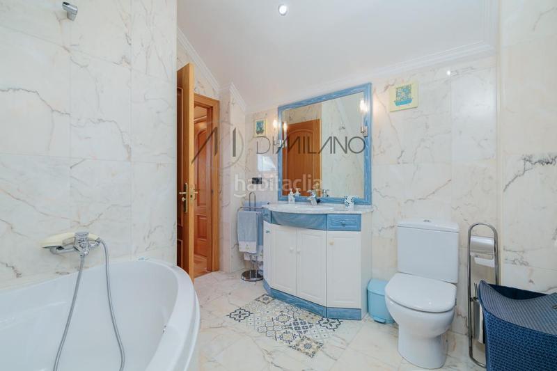 Foto f93d4544-ad7d-4ecb-9b89-d2e5c5984fcd. Chalet en Alcabre Vigo