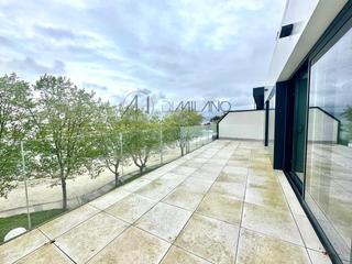 Penthouse  Av canido