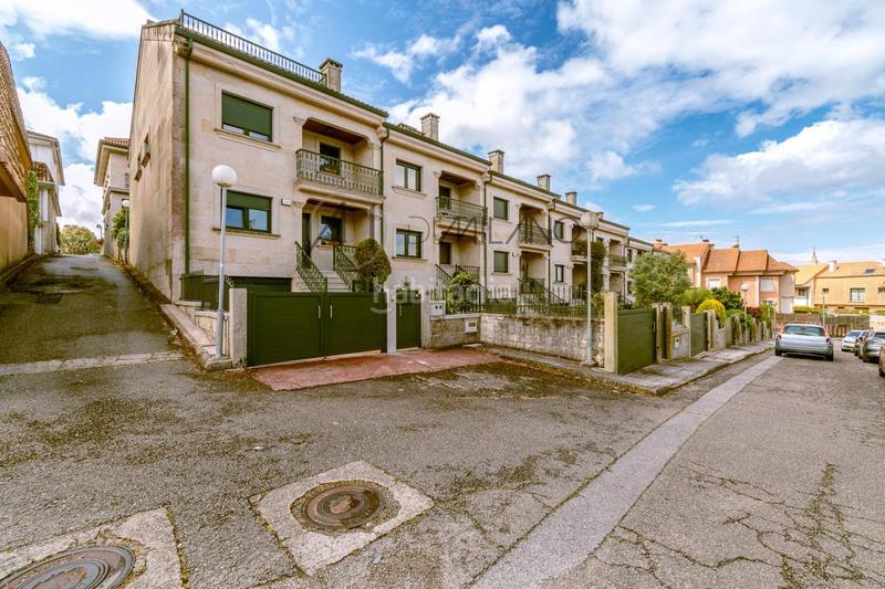 Foto d728d6da-0b79-4f04-aa84-3e1c06efe97d. Casa a schiera con riscaldamento parcheggio in Baiona