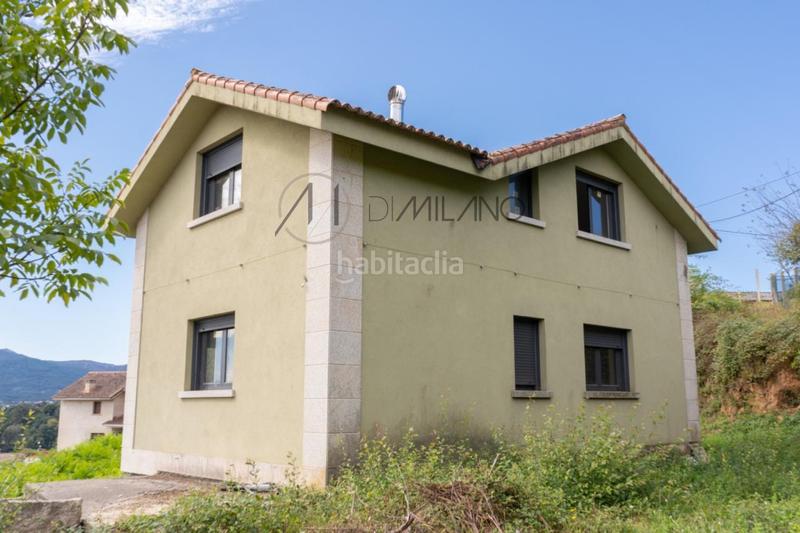 Foto acb90796-d58b-4ad4-8993-428b2d917612. Casa con riscaldamento parcheggio in Tomiño