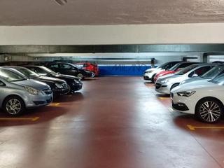 Parking voiture à Centro - Areal