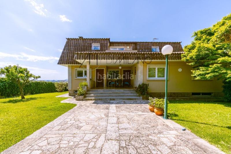 Foto 701d5cfa-25e2-4c3d-a8b6-039f24c0a015. Chalet mit heizung parking in Sardoma - Castrelos Vigo