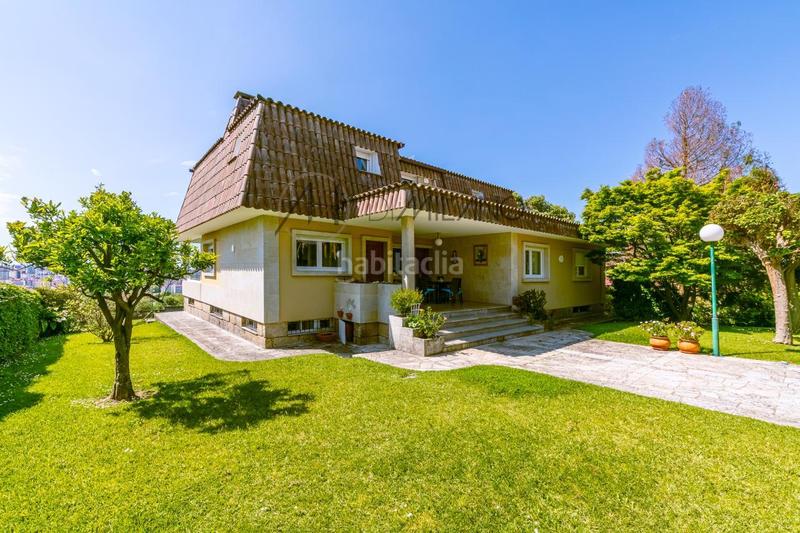 Foto b9b9f99a-f59d-4ece-b8c2-2e4e13bcc4bf. Chalet mit heizung parking in Sardoma - Castrelos Vigo