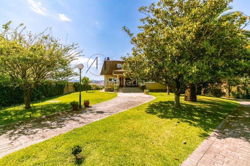 Foto ce990936-2961-42de-9c10-c38cba4bf75e. Chalet mit heizung parking in Sardoma - Castrelos Vigo