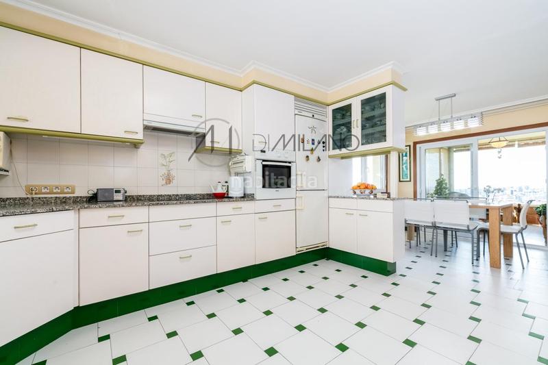 Foto 8d679bac-fcc2-49fa-9d9a-2bb9a4037c8c. Chalet with heating parking in Sardoma - Castrelos Vigo