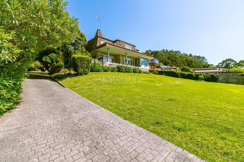 Foto cda5e90c-459f-49c9-a5f9-14d4e19501aa. Chalet con riscaldamento parcheggio in Sardoma - Castrelos Vigo