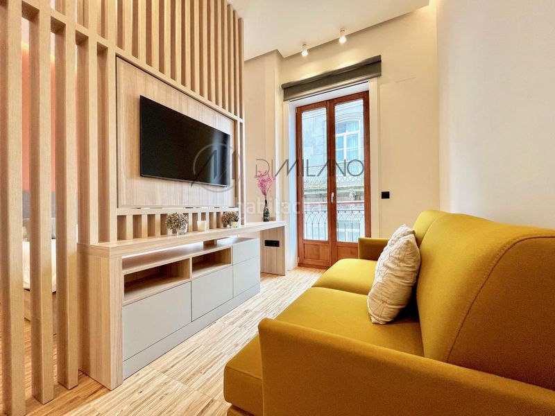 Foto 5a0149c8-e6e7-46d3-a99b-825b5d802dd9. Rent studio with heating in Casco Vello Vigo