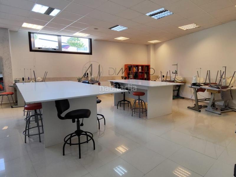 Foto 67d5d038-6ade-4855-a906-3cea551066ae. Business premise in Valadares - Beade Vigo