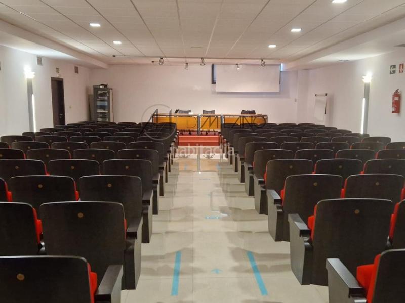 Foto f8909d2d-1a84-4bf6-81a7-e3207e625121. Business premise in Valadares - Beade Vigo