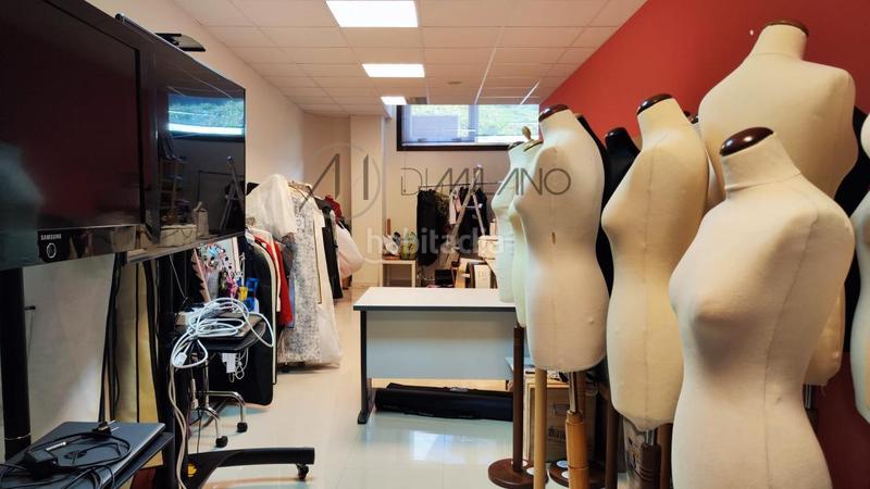 Foto 08f848bf-bd51-4fdf-8376-d8d2a0e947dc. Local comercial en Valadares - Beade Vigo