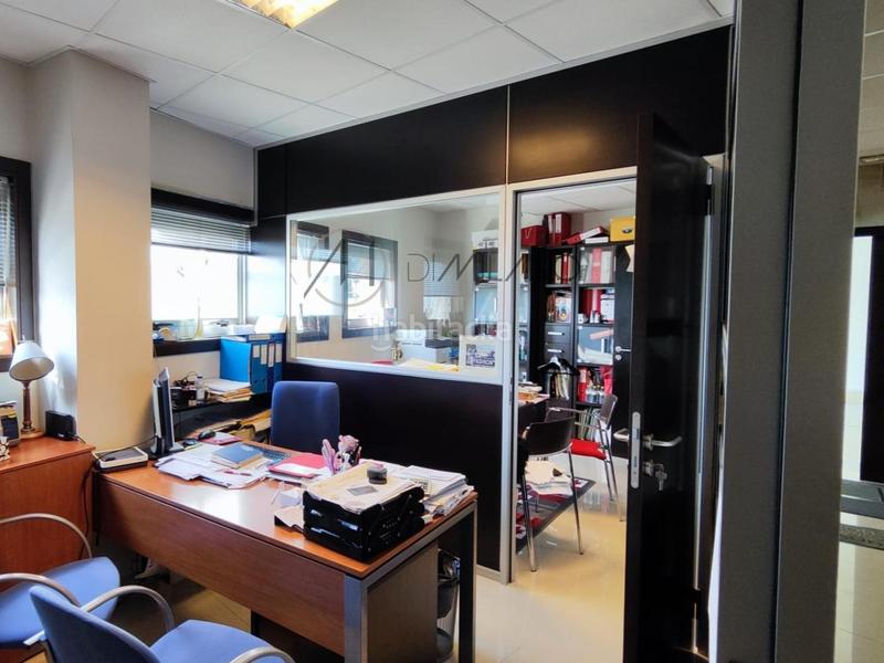 Foto 6adace3f-ad7f-471b-a5ea-146d82d57d57. Local comercial en Valadares - Beade Vigo