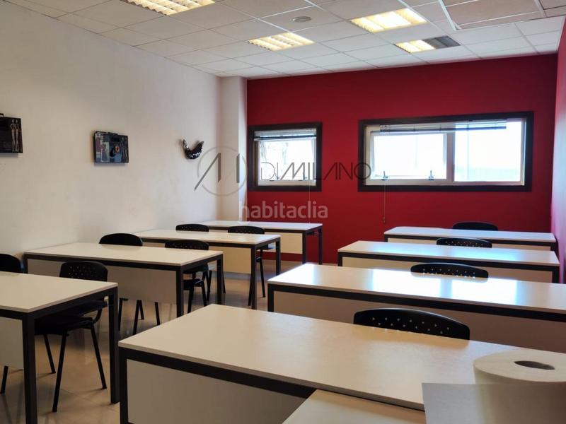 Foto ca92438d-61e2-45e6-bf11-d5df7718eb0a. Local commercial dans Valadares - Beade Vigo