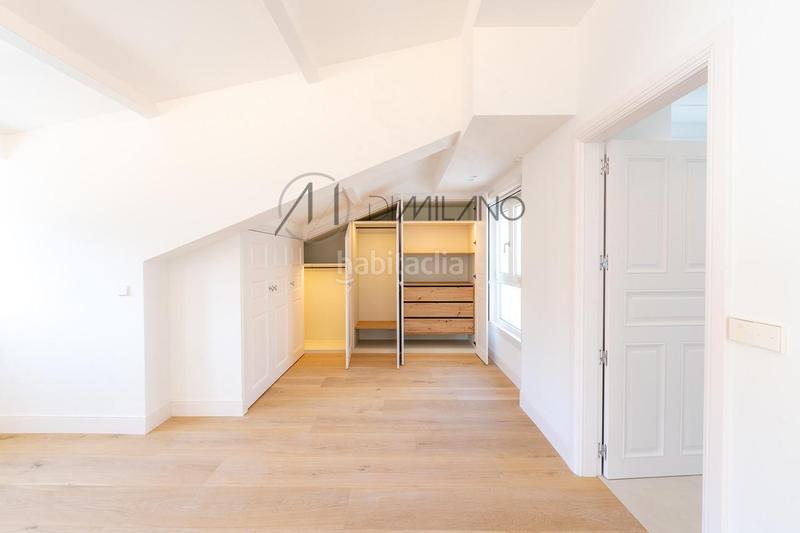 Foto 849c3082-e40c-431b-acae-0ed96b6ba72f. Àtic amb calefacció a Centro - Areal Vigo