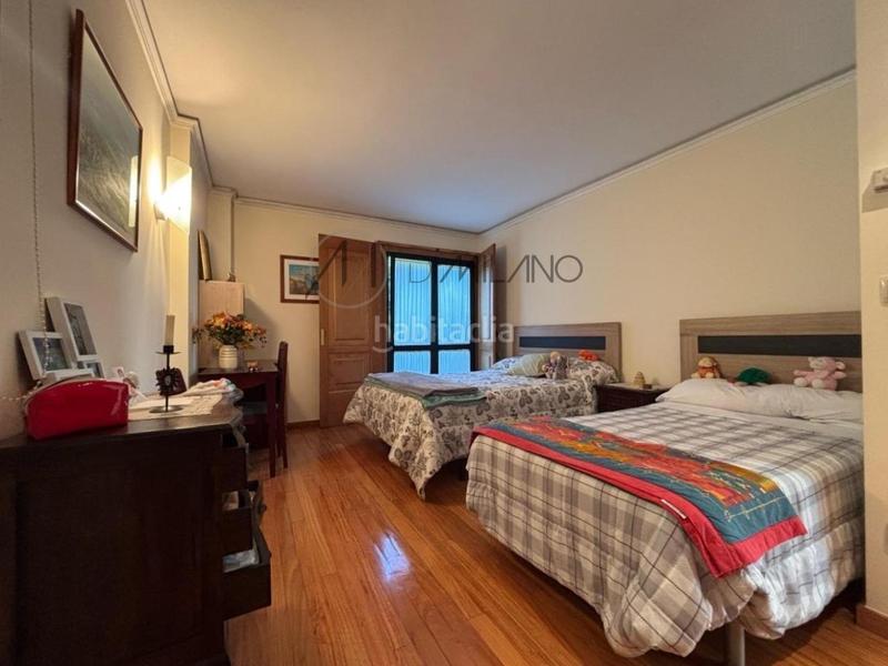 Foto 61869718-90ba-4cb2-8e62-d4f11c9365e6. Casa amb calefacció aparcament a Redondela