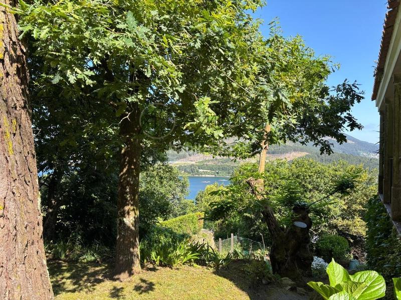 Foto fd2379d3-2ba8-40fc-acd4-ddf69b34fbee. Casa amb calefacció aparcament a Redondela