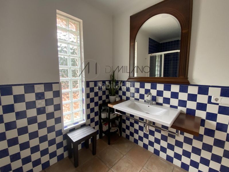 Foto f5f8f0e9-bb56-4858-b2a3-c6e1bec55722. Casa con riscaldamento parcheggio piscina in Combarro Poio