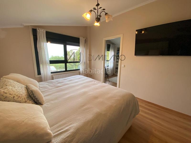 Foto 055ca421-5883-4bc0-9267-0a9cfe42540f. House with heating parking pool in Poio