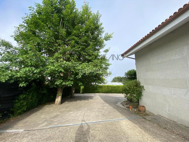 Foto 527e2e7c-ec70-4c6d-9906-f81c41053ceb. House with heating parking pool in Poio