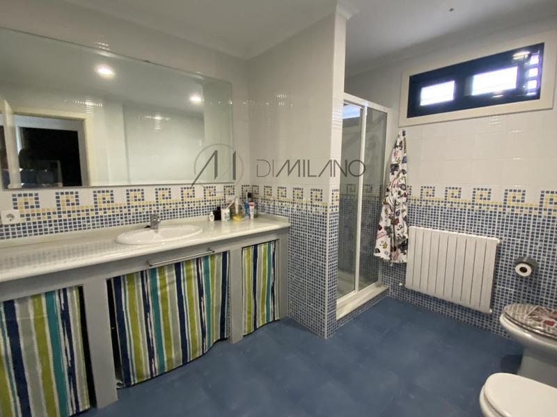 Foto 90596c12-9feb-4579-b227-6a00f284721f. House with heating parking pool in Poio