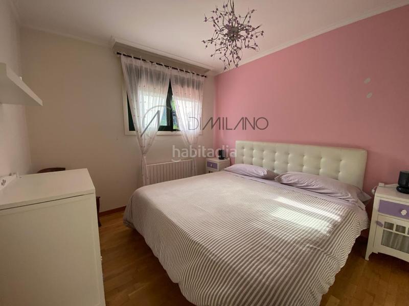 Foto a3693abc-272d-4b16-bb74-bf8c1ae317e2. House with heating parking pool in Poio