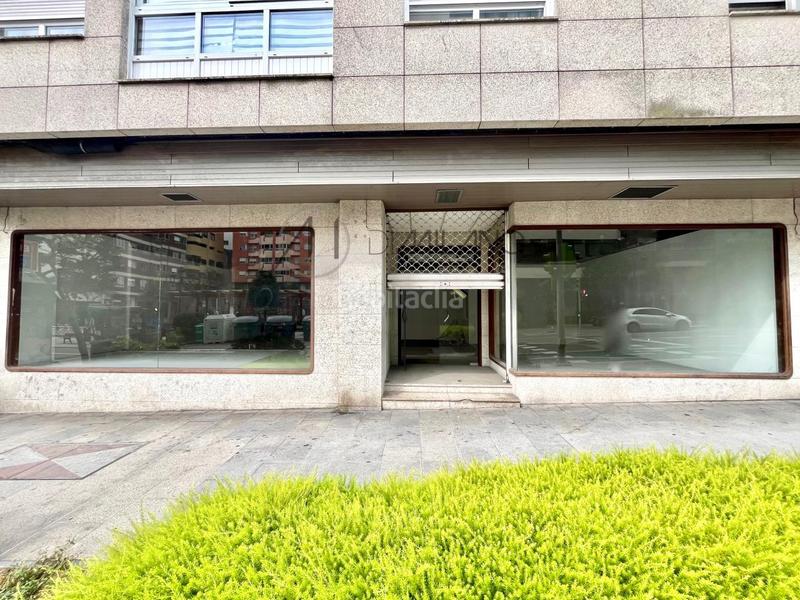 Foto be622629-853a-49c5-8f96-46b646d66756. Alquiler local comercial en Camelias - Pi y Margall Vigo
