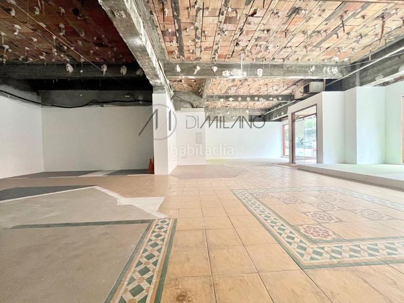 Foto 911e364c-1cda-4cb7-8b93-17dddc4e31d4. Lloguer local comercial a Camelias - Pi y Margall Vigo