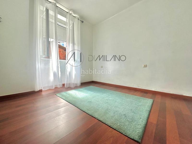 Foto d311dd44-9dc3-4b3d-a44a-416a24af41dc. House with heating parking in Cabral - Candeán Vigo