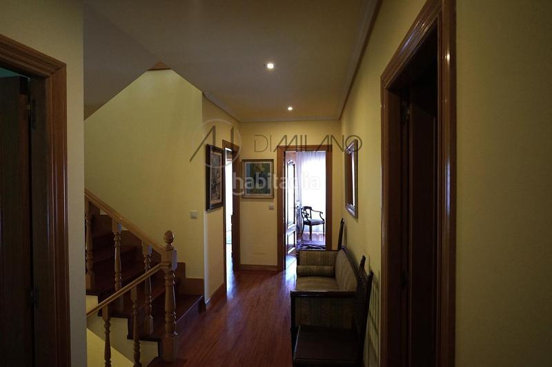 Foto b875fb1f-27fa-4be1-89da-1333c037f587. House with heating parking in Baiona