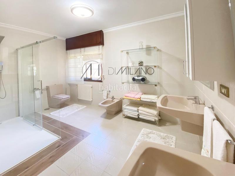 Foto 9a9b1a12-37b6-41a9-85d1-f9f54979e40d. Chalet en Darbo Cangas