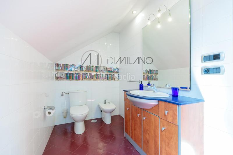 Foto 84ee6b10-4796-444b-a415-c3af71c18d38. Xalet amb calefacció aparcament piscina a Valadares - Beade Vigo