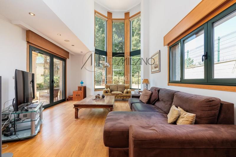 Foto 92278204-113d-44ae-b204-2086a29837e4. Xalet amb calefacció aparcament piscina a Valadares - Beade Vigo