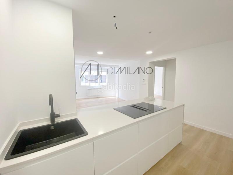Foto 2509a8c6-e447-47a3-962e-a7e9a8f46948. Appartement avec chauffage dans Casco Vello Vigo