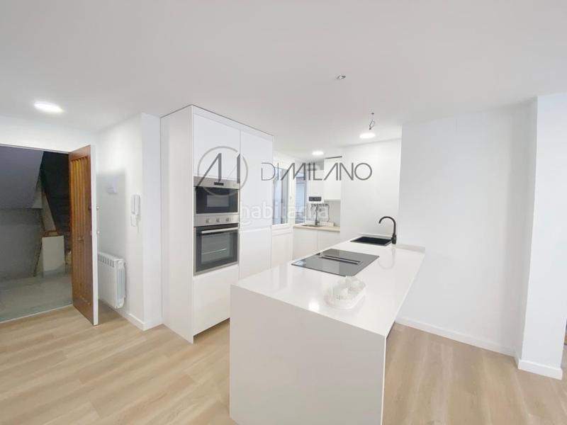 Foto ca4ffdd5-14b3-4724-bd2b-1719df0abd29. Appartement avec chauffage dans Casco Vello Vigo