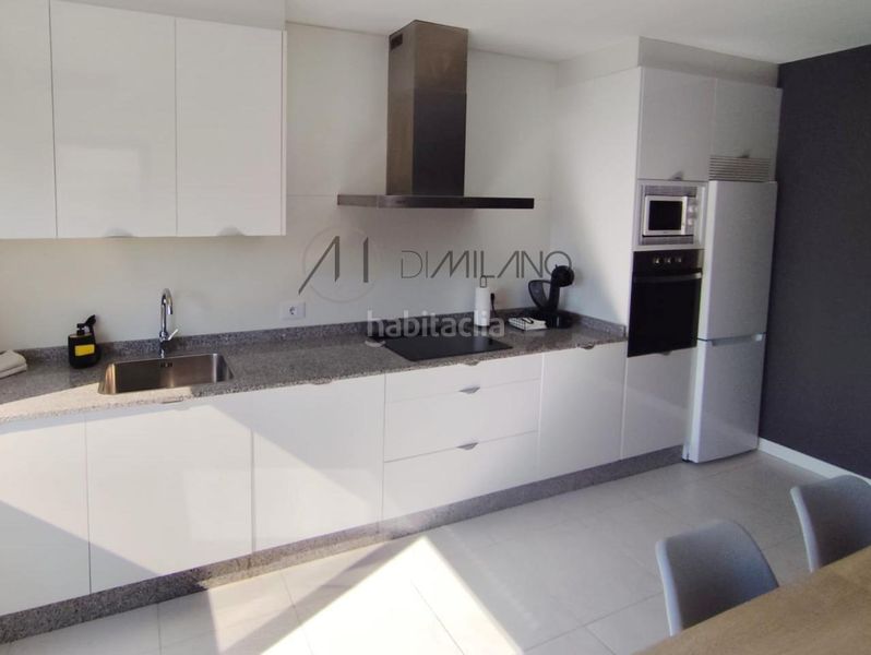 Foto 4c6931ea-489e-41bb-97cd-0eda1c09b75a. Casa amb calefacció aparcament a Navia Vigo