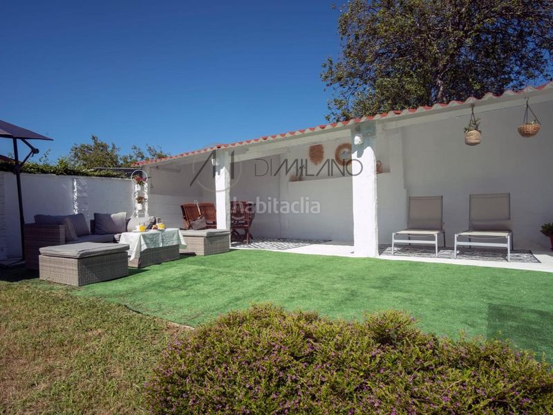 Foto f2e80b61-85bf-4a16-b0ae-ab8ebe27462d. Casa amb calefacció aparcament a Navia Vigo