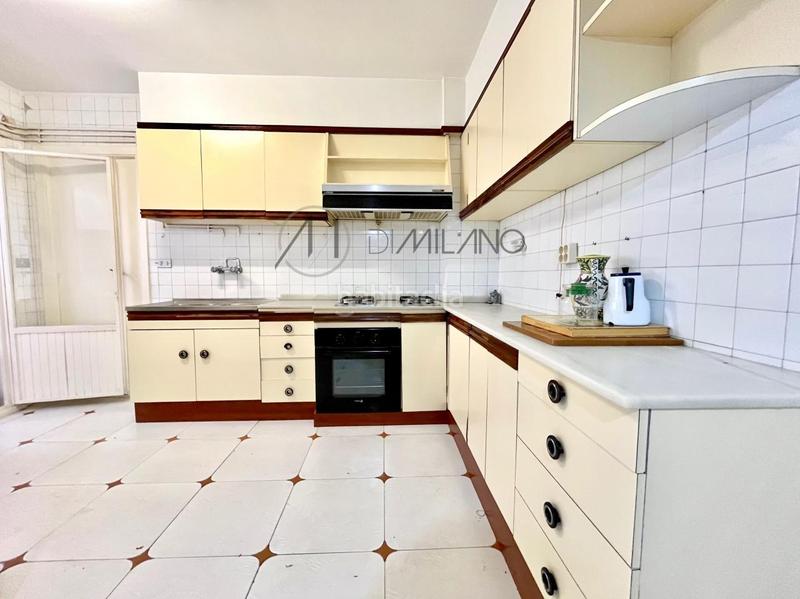 Foto c1888d78-96af-4538-bae3-c8577b37aea0. Flat in Centro - Echegaray Pontevedra